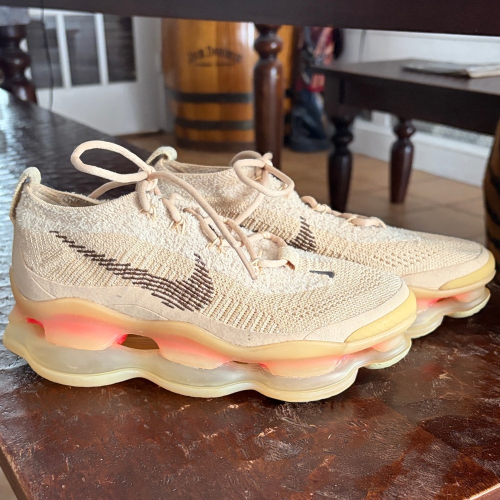 Nike Air Max Scorpion flyknit - Sesame size 7